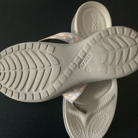 Crocs comfort shoes for women 11w - Picture 6 of 7